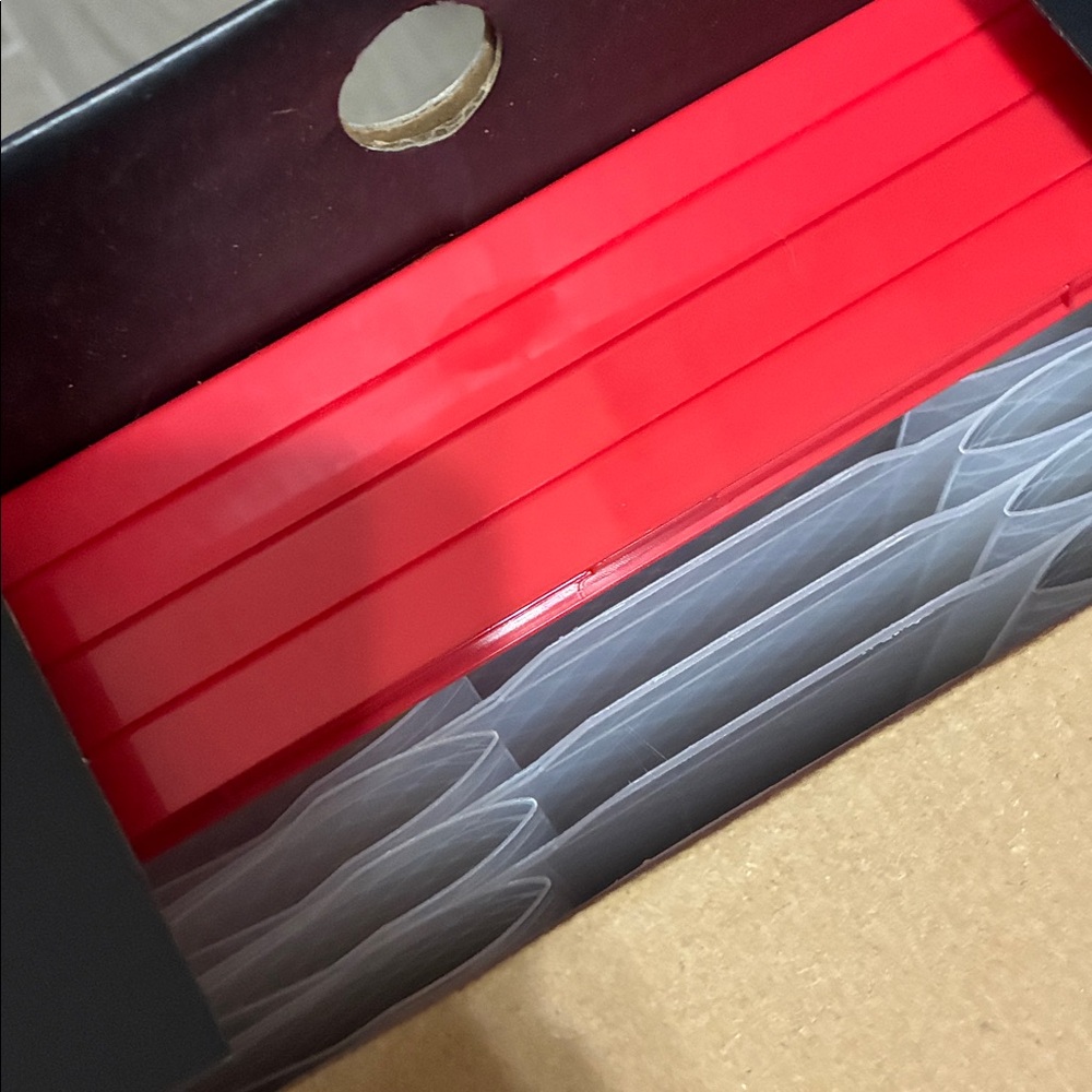 Marvel (4 pack) red stackable shoe boxes - Picture 4 of 4